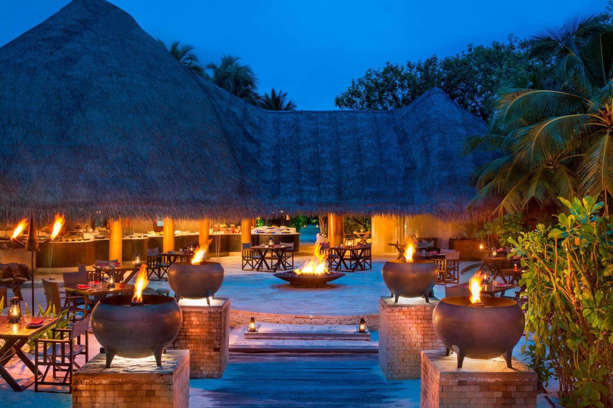 Complex W Maldives Fesdu Island